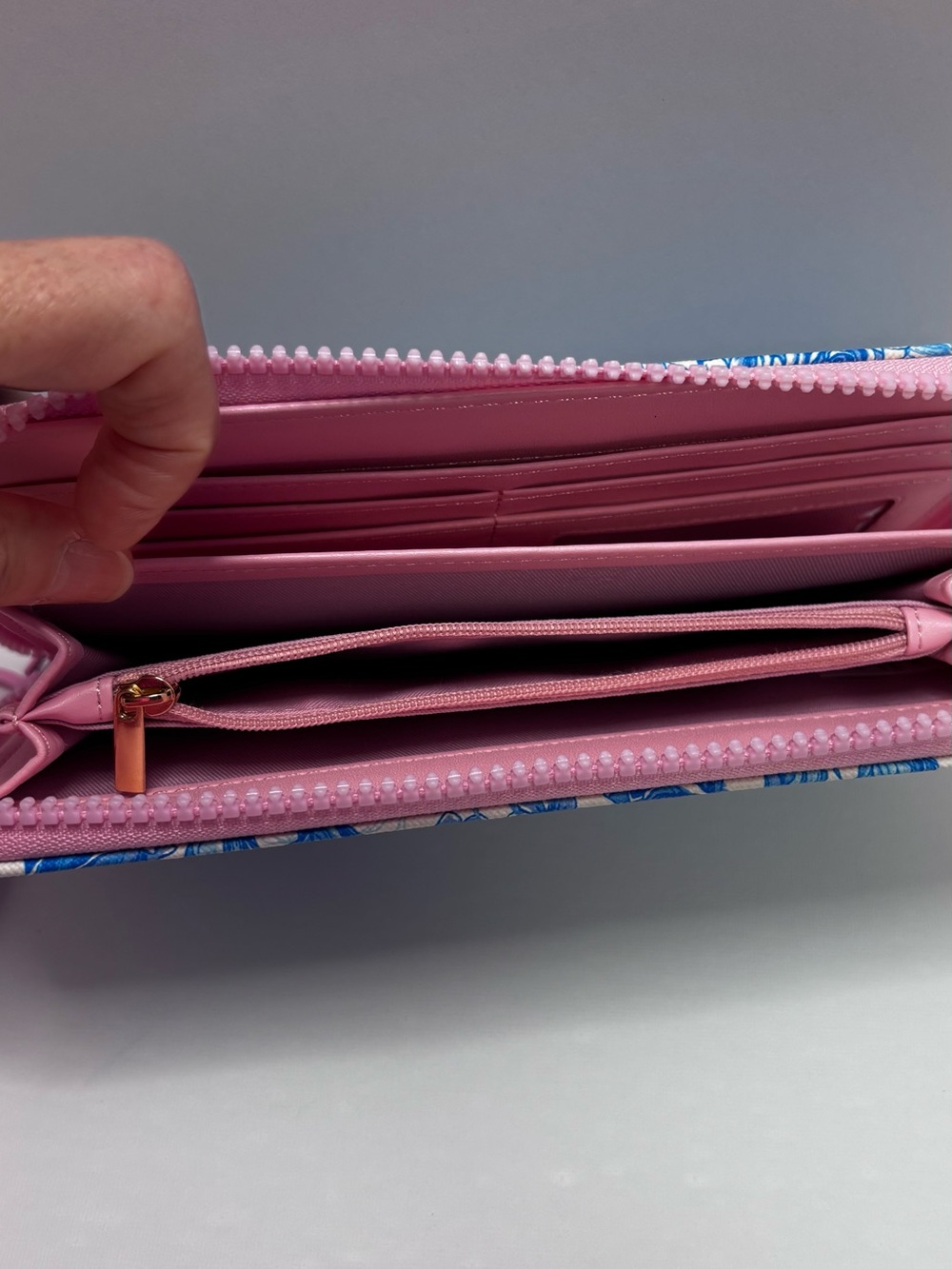 Simply Southern Blue Floral Zip Around Wristlet Wallet Pink Interior - Picture 5 of 6